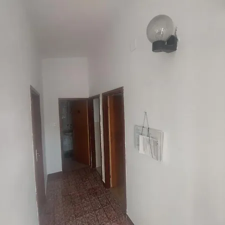 Studio-App Iva, Balcony With Sea View - 50 M From Beach Pag Town Exterior photo